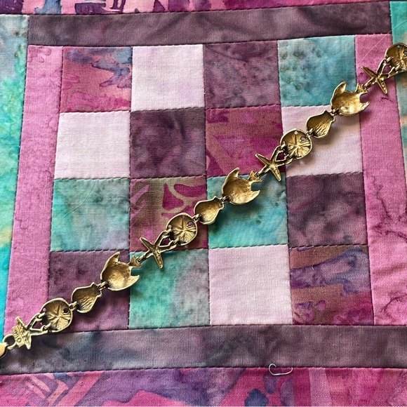 VINTAGE 14K YELLOW GOLD STARFISH, SHELL, AND SAND DOLLAR BRACELET 7” FINAL 🩷 - Picture 4 of 17